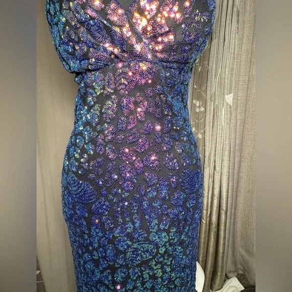 Elegant Black and Gold Evening Gown by CINDERELLA DIVINE CD972 - Picture 5 of 7